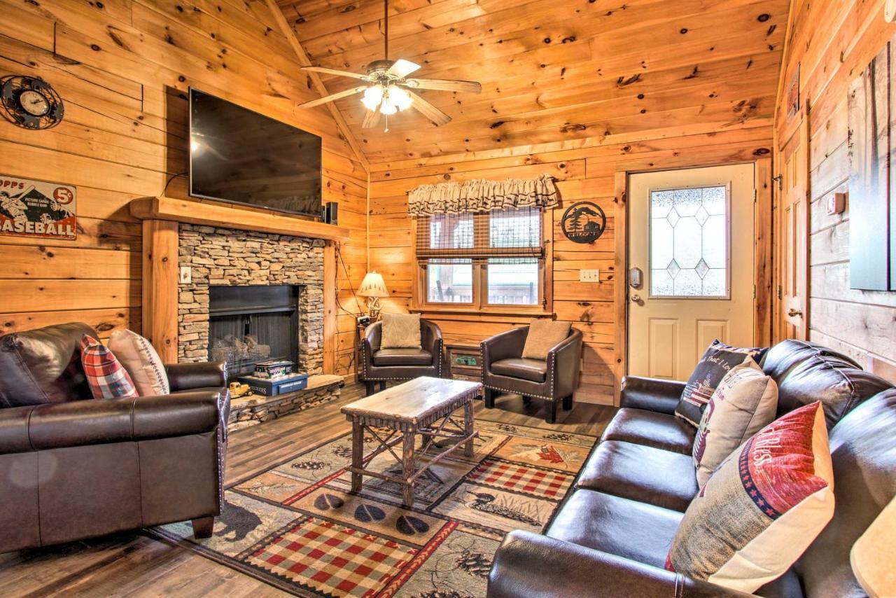 Pigeon Forge Cabin With Hot Tub And Mountain Views! 외부 사진